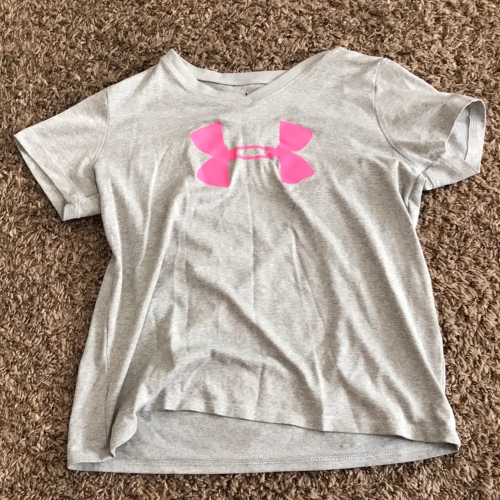 Gray t-shirt